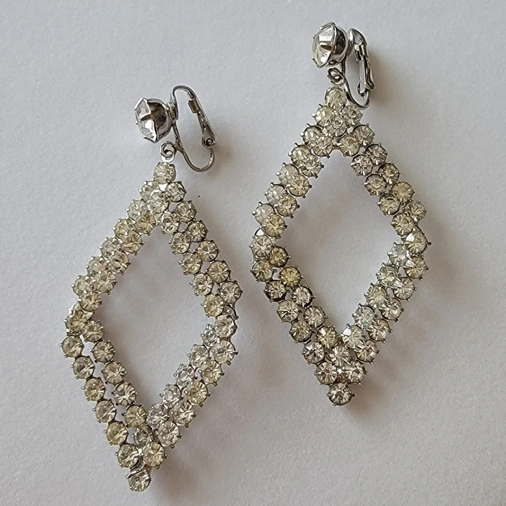 Vintage Clip-on Rhinestone Diamond Drop Earrings